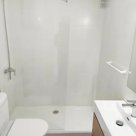 In First Line Apto 12-3