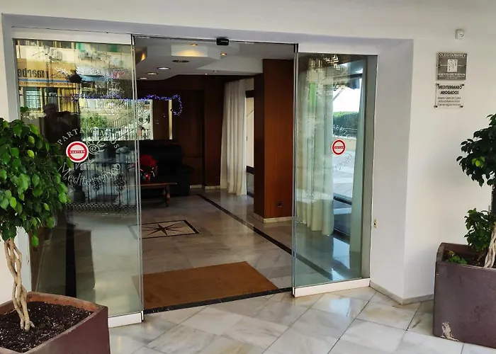 In First Line Apto 12-3 *